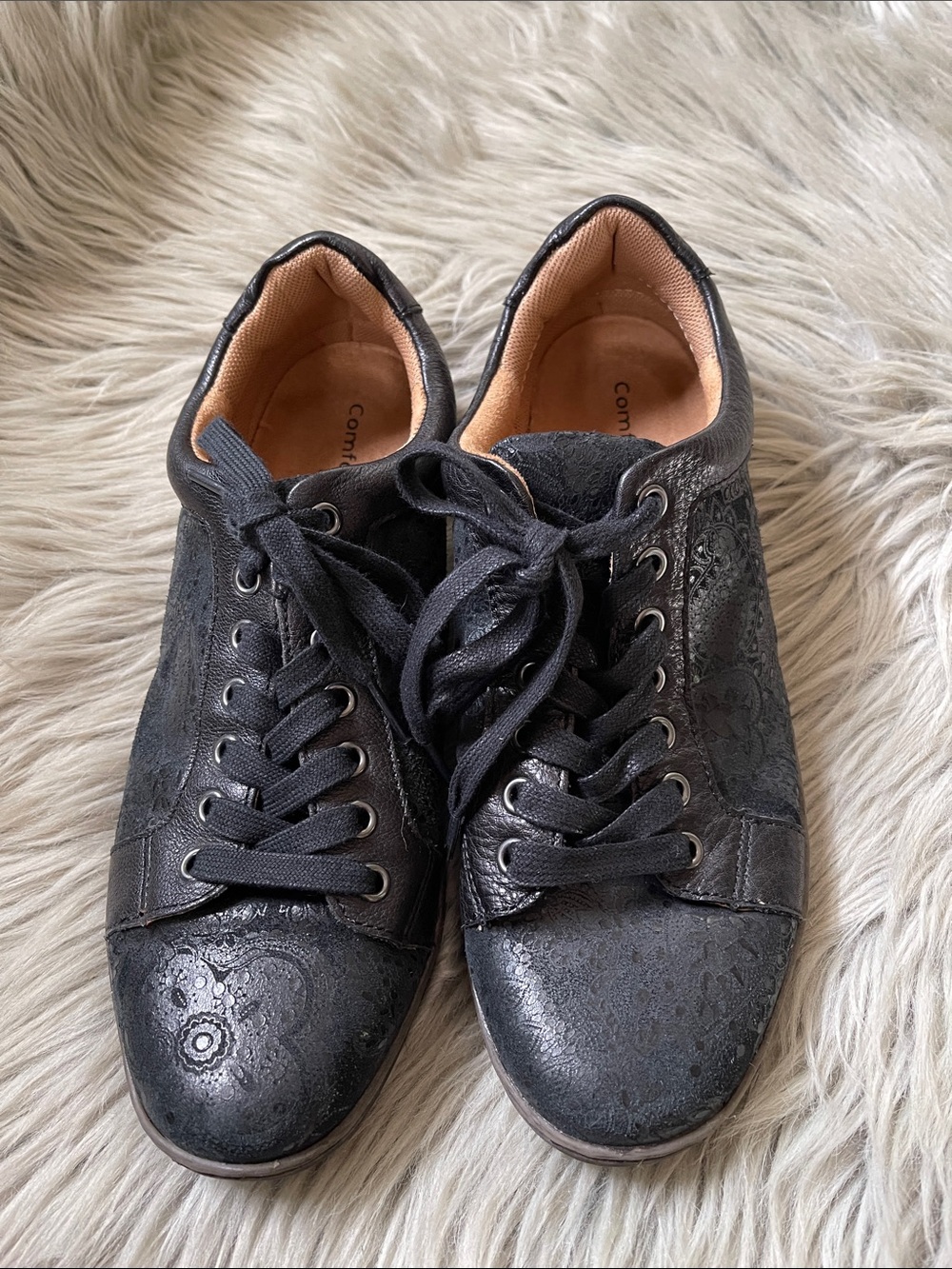 Comfortiva Black Lace-Detail Lace-Up Sneakers